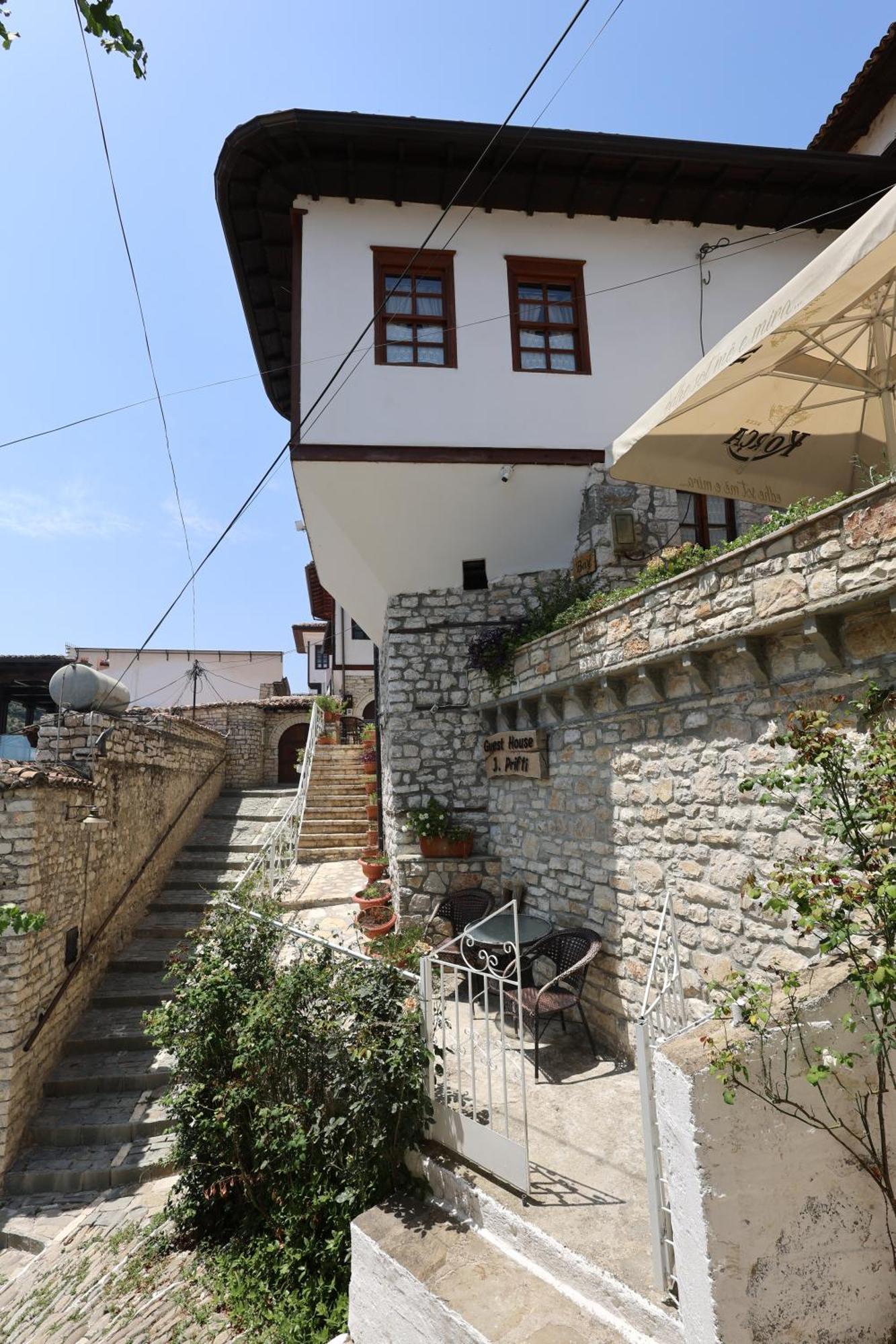 Guest House J.Prifti Berat Ngoại thất bức ảnh