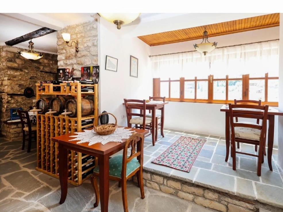 Guest House J.Prifti Berat Ngoại thất bức ảnh