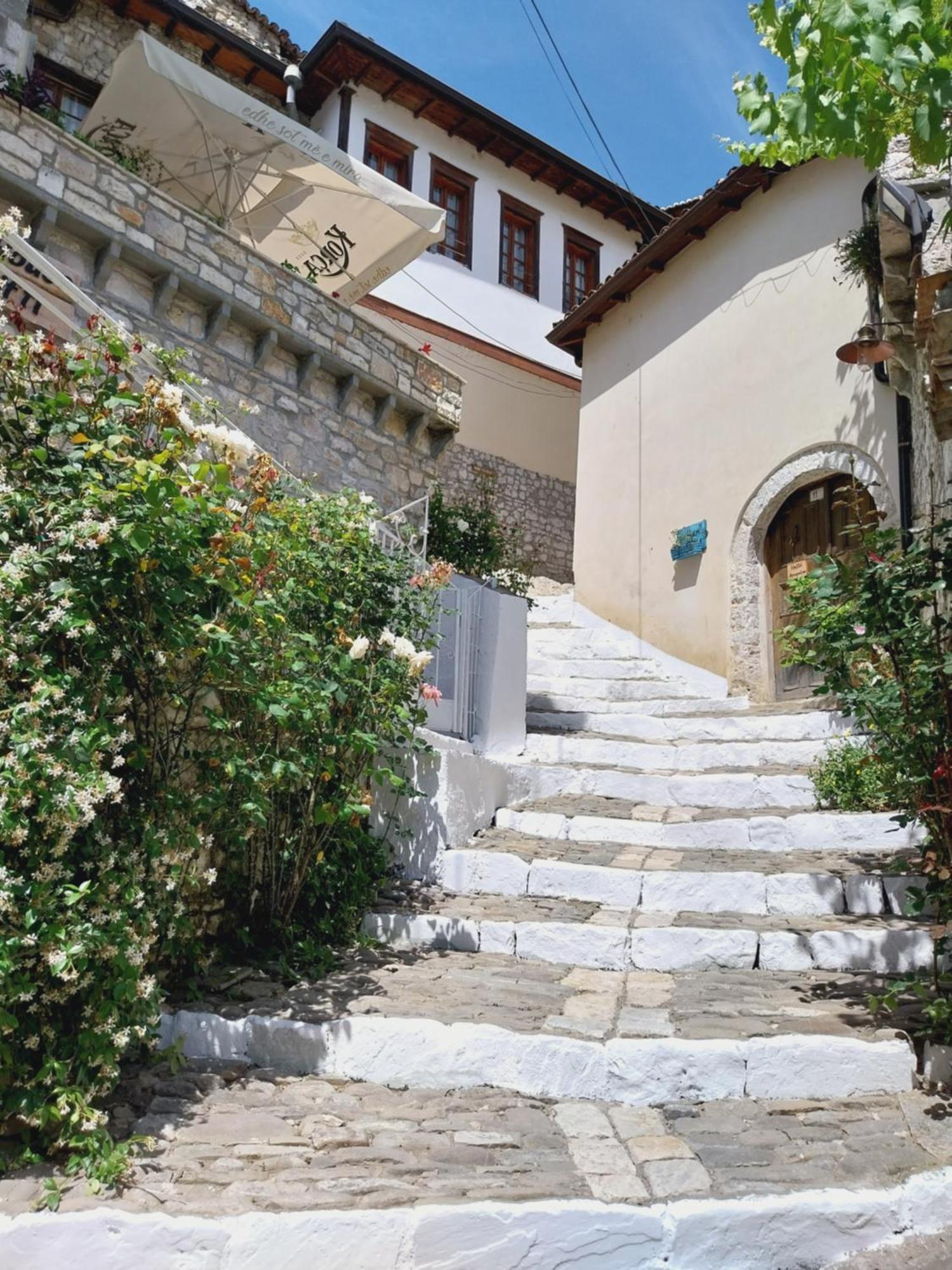 Guest House J.Prifti Berat Ngoại thất bức ảnh