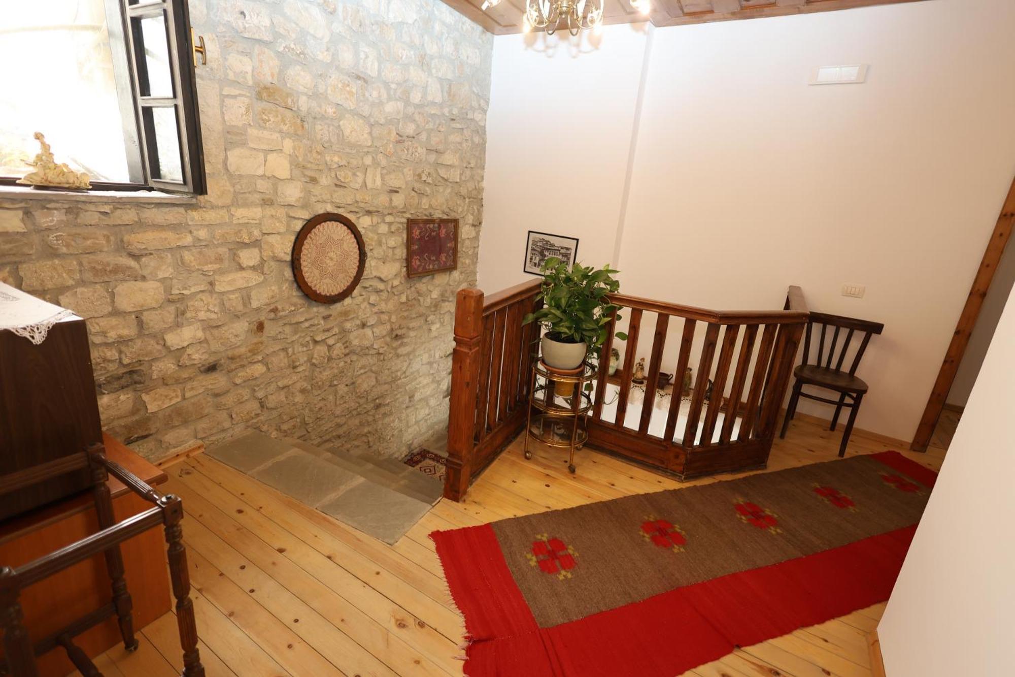 Guest House J.Prifti Berat Ngoại thất bức ảnh