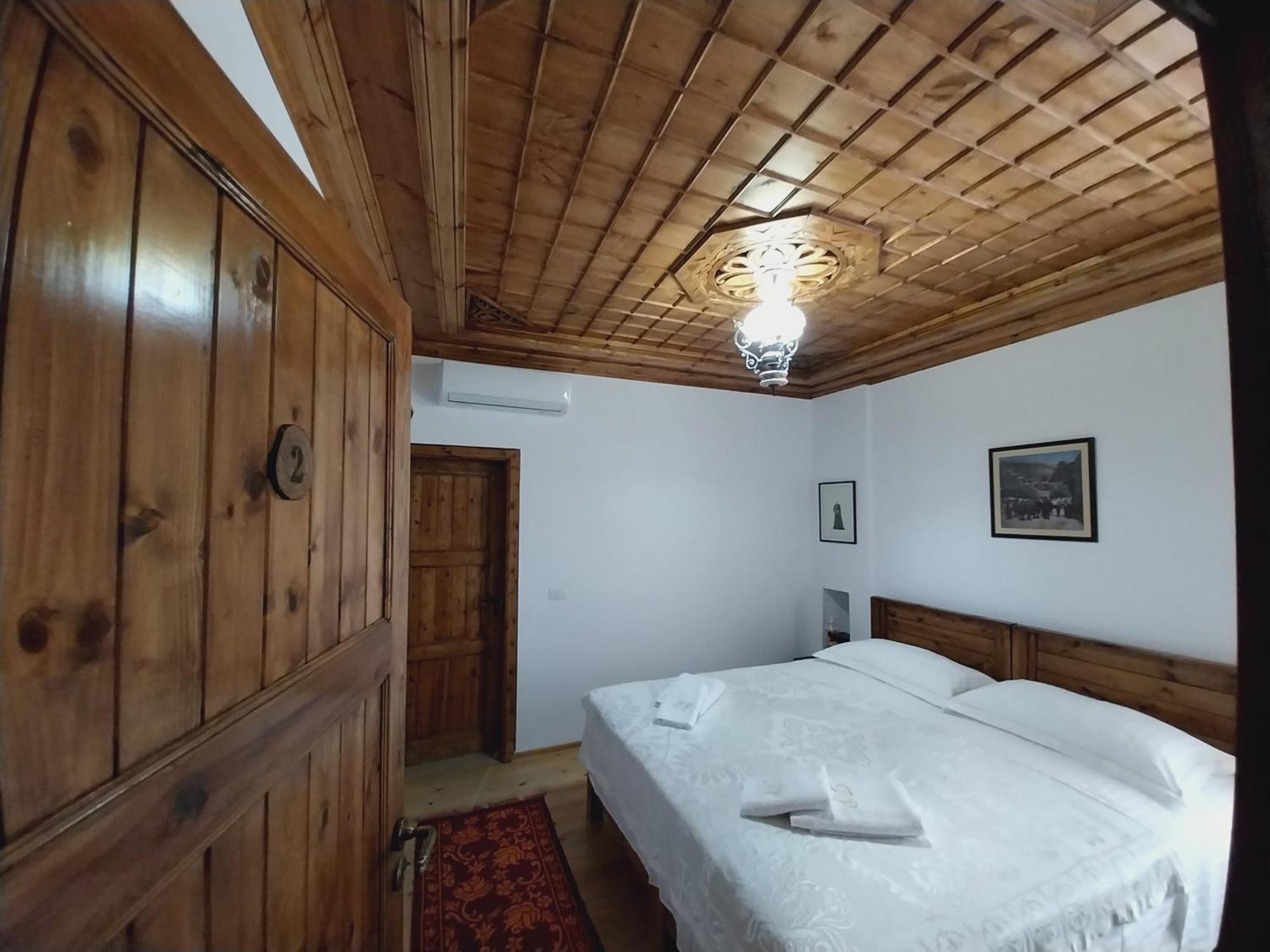 Guest House J.Prifti Berat Ngoại thất bức ảnh
