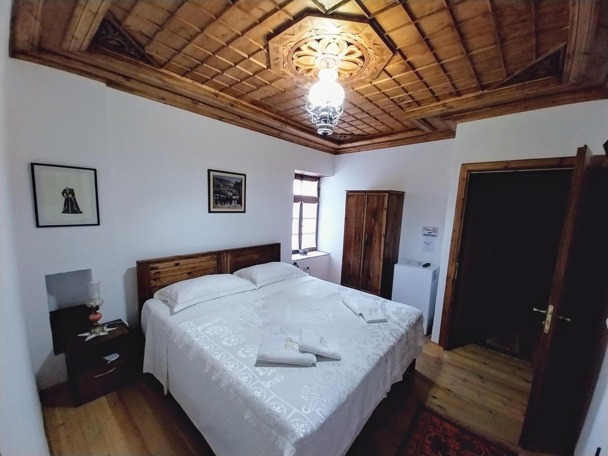 Guest House J.Prifti Berat Ngoại thất bức ảnh