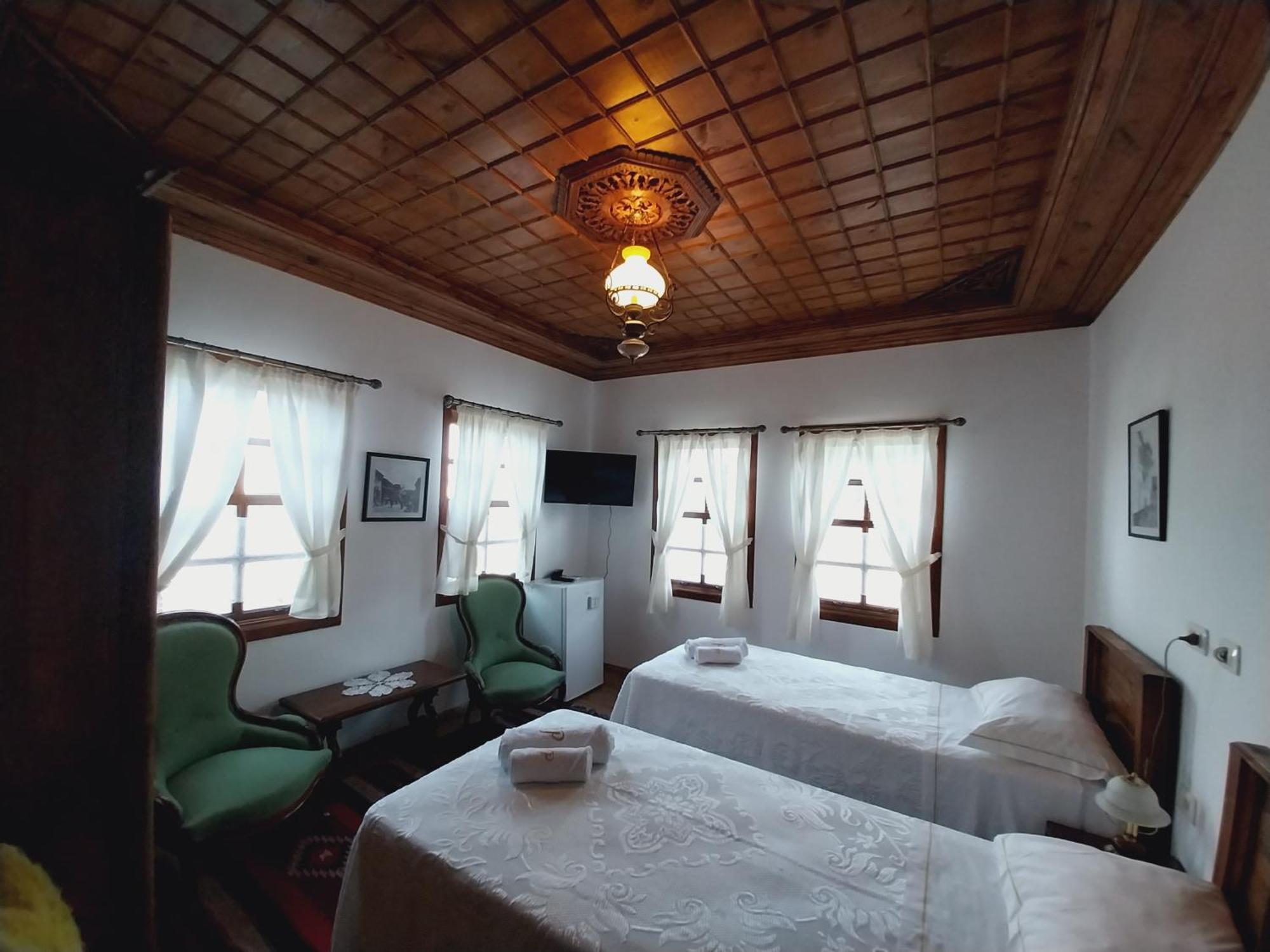 Guest House J.Prifti Berat Phòng bức ảnh