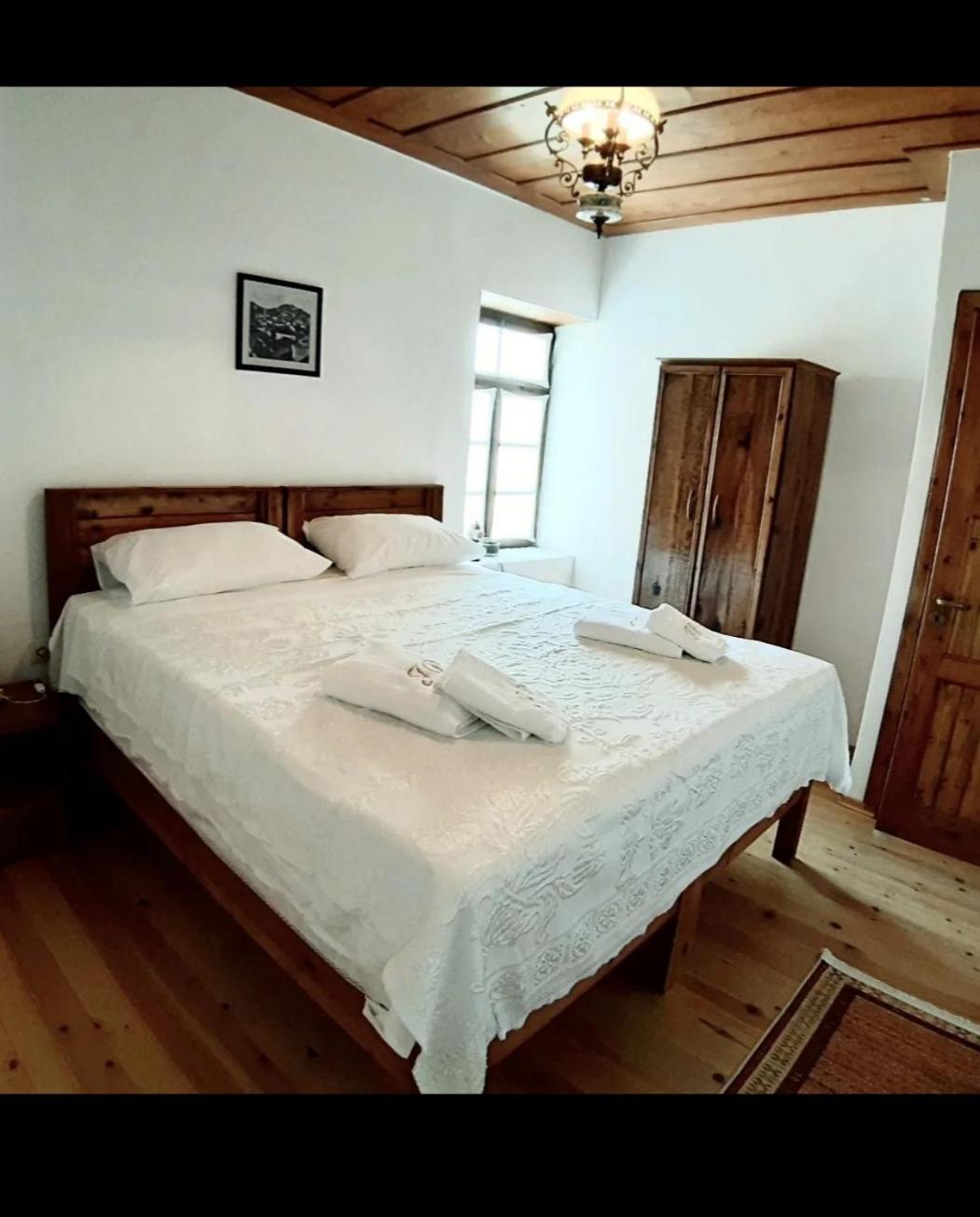 Guest House J.Prifti Berat Ngoại thất bức ảnh